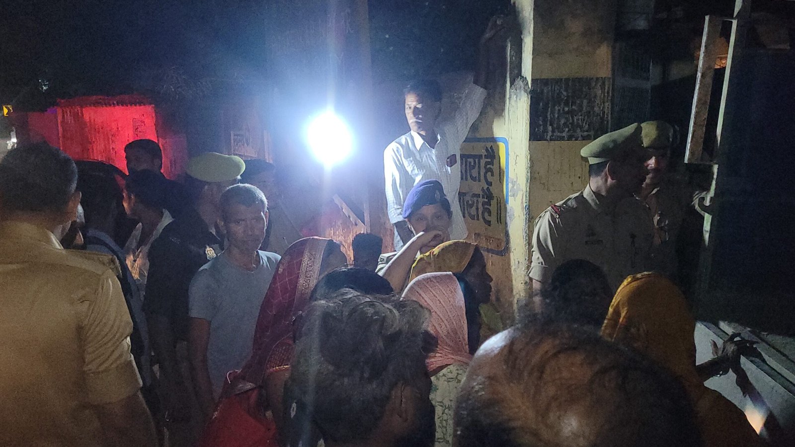 खाने को लेकर विवाद में बेटे ने मां की रॉड से हत्या, इलाके में सनसनी