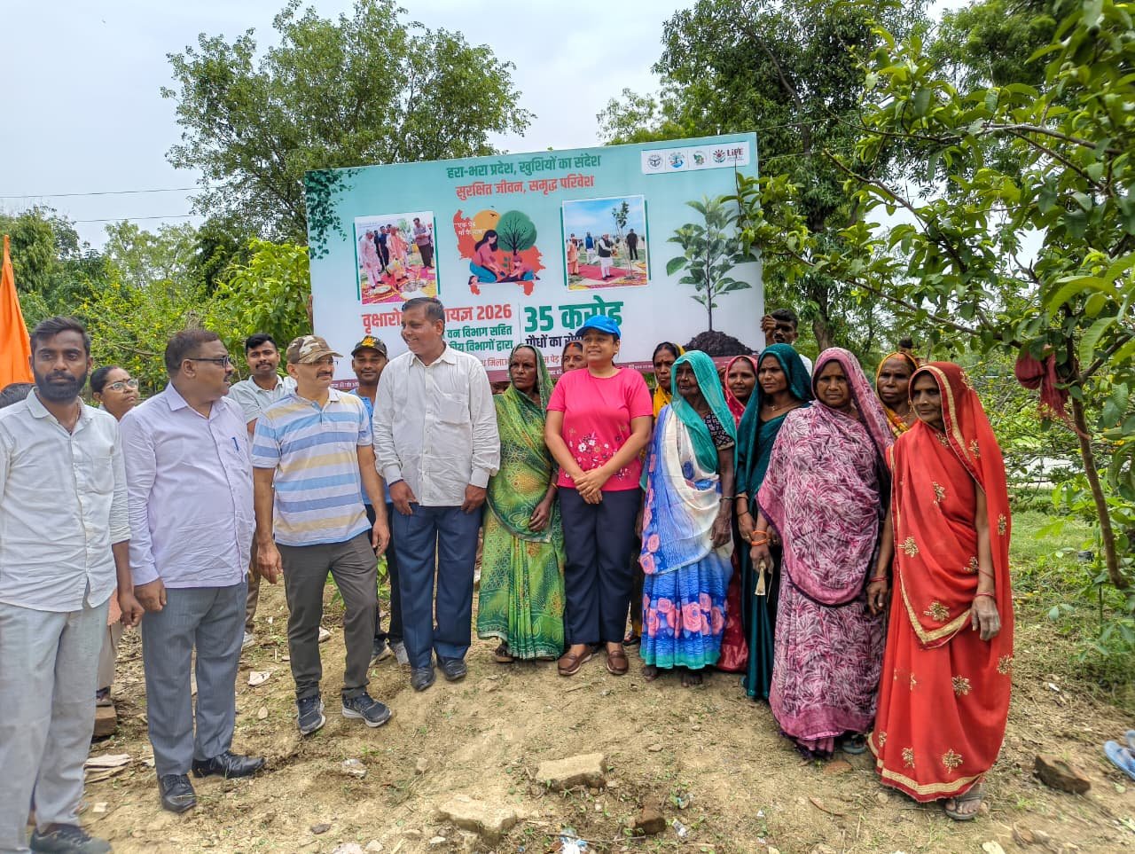 वाराणसी: 34वीं वाहिनी पीएसी में बृहद वृक्षारोपण अभियान, 4800 पौधे लगाए गए
